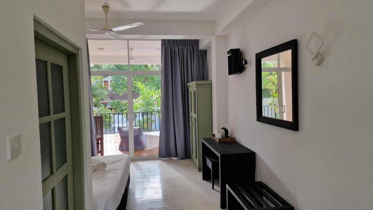 Chill Hill Hikkaduwa Hotel ภายนอก รูปภาพ