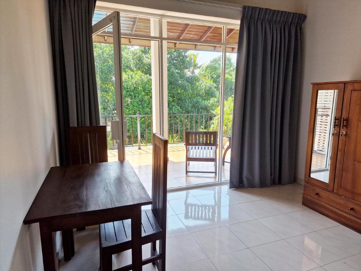 Chill Hill Hikkaduwa Hotel ภายนอก รูปภาพ