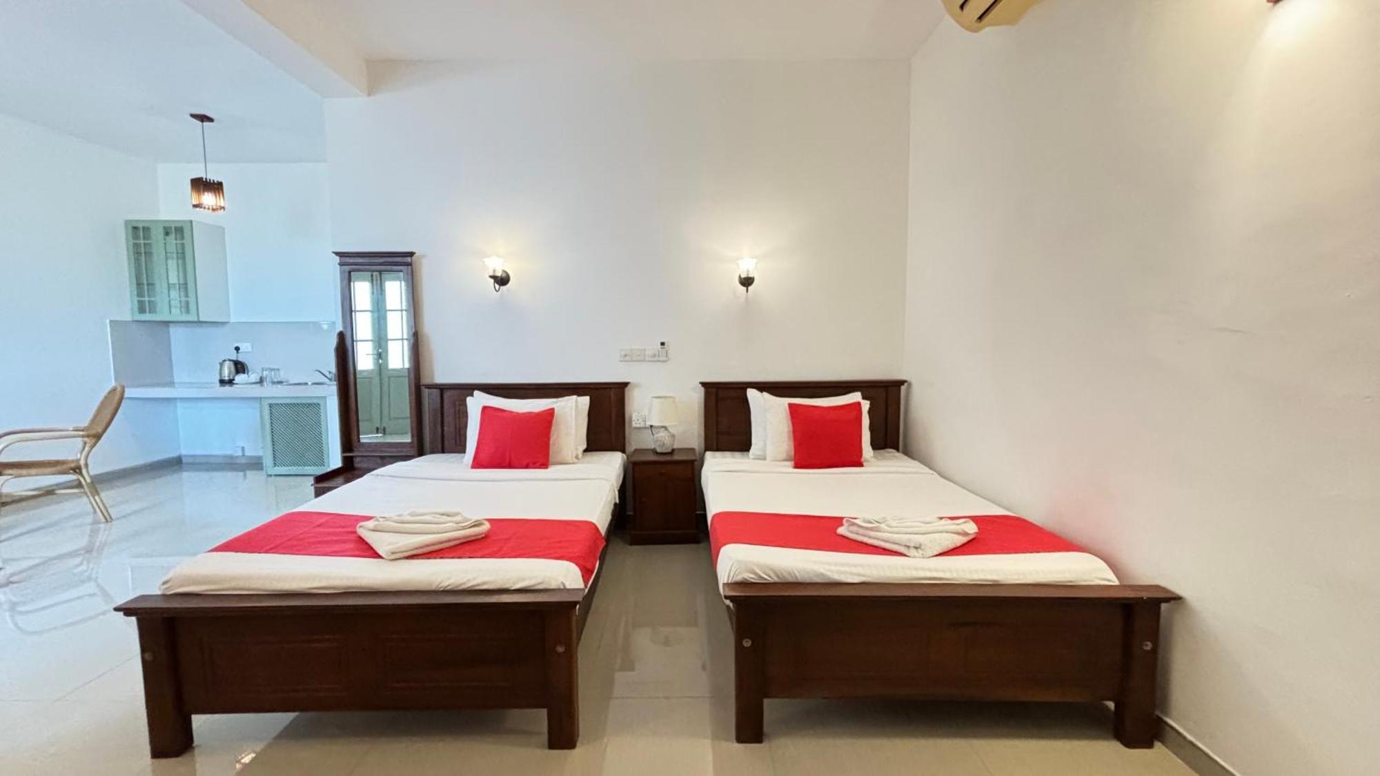 Chill Hill Hikkaduwa Hotel ภายนอก รูปภาพ